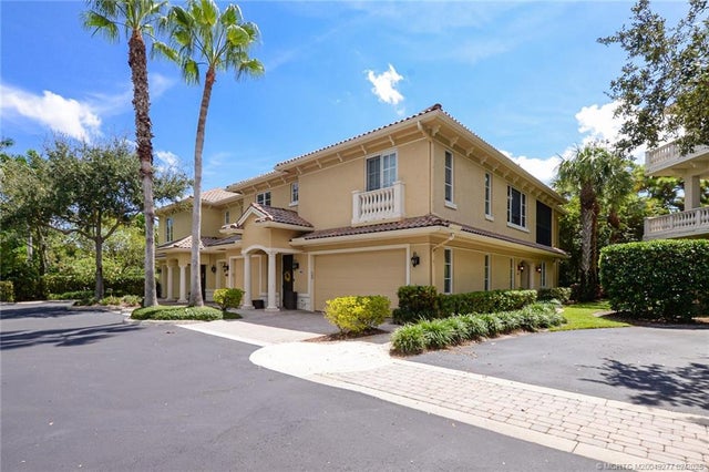 1 of 38 - 980 Se Willoughby Trace, Stuart, FL