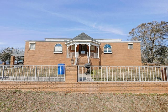 Photo of Listing #2504824