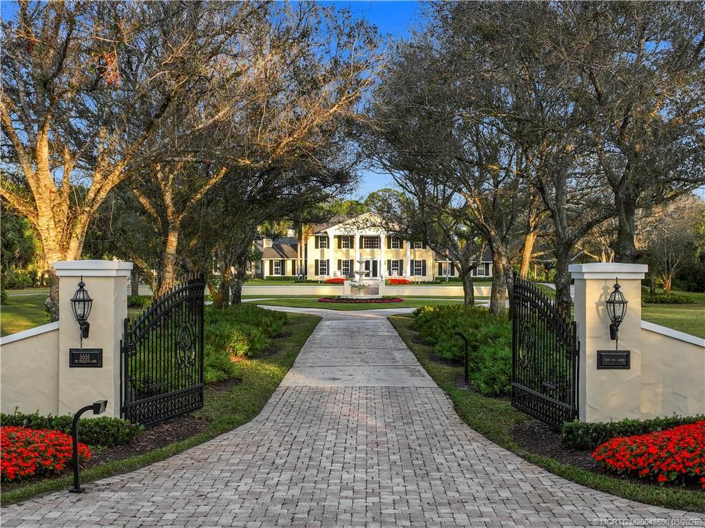 5551 Mistletoe Lane, Palm City