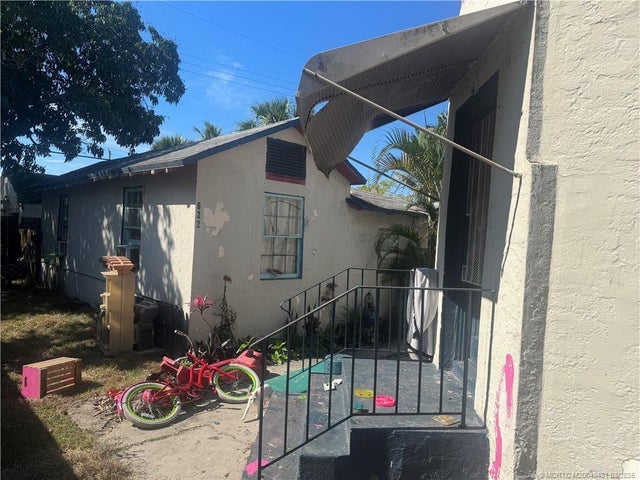 4 of 10 - 620 46th Street, West Palm Beach, FL