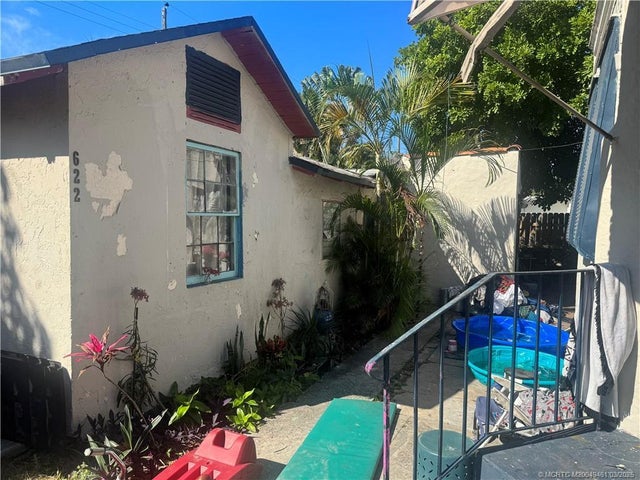 5 of 10 - 620 46th Street, West Palm Beach, FL