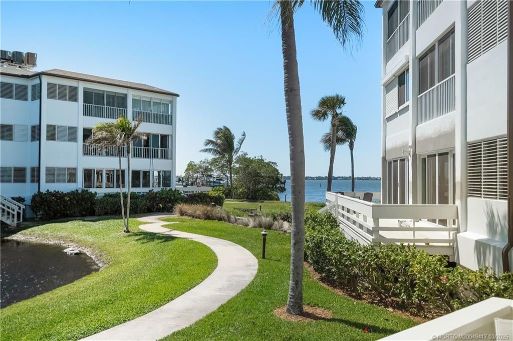 1550 Ocean Boulevard A103, Stuart