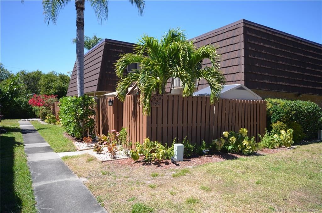 5678 Riverboat Drive 129, Stuart