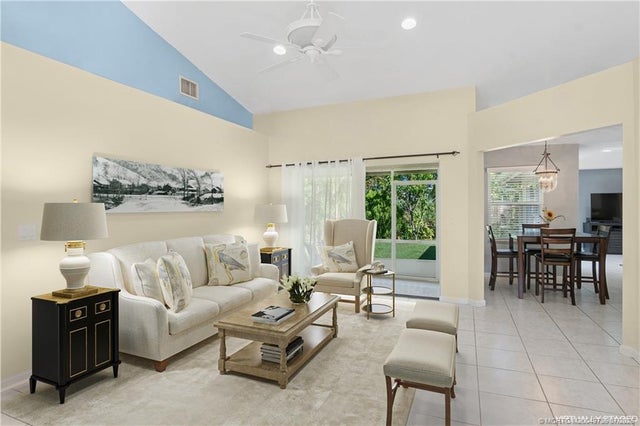 1 of 48 - 582 Se Southwood Trail, Stuart, FL