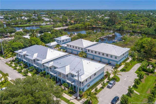 1 of 49 - 4701 Se Manatee Way, Stuart, FL