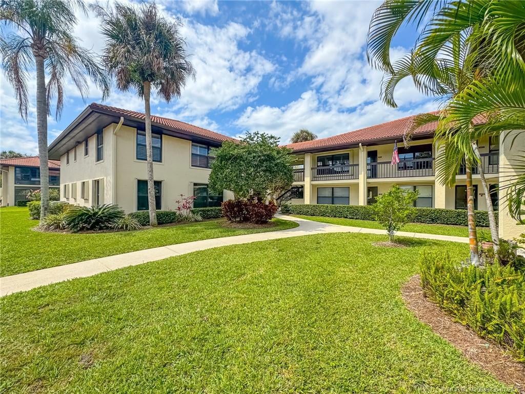 331 South River Drive 107, Stuart