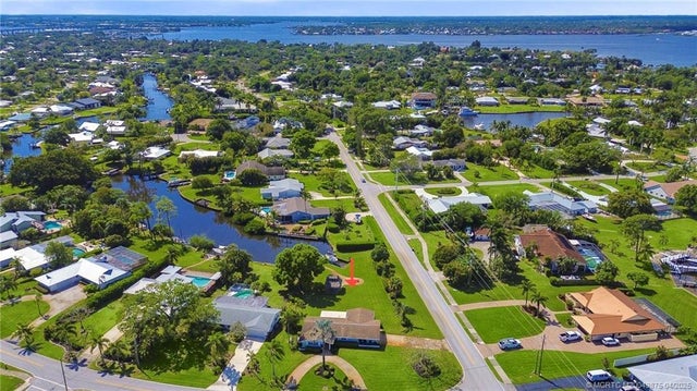 4 of 17 - 1580 Nw Lakeside Trail, Stuart, FL