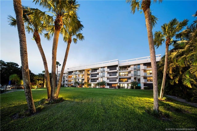 2 of 53 - 625 Nw North River Drive #308, Stuart, FL