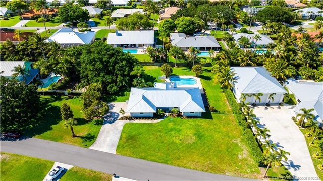 2 of 27 - 8475 Se Bayberry Terrace, Hobe Sound, FL