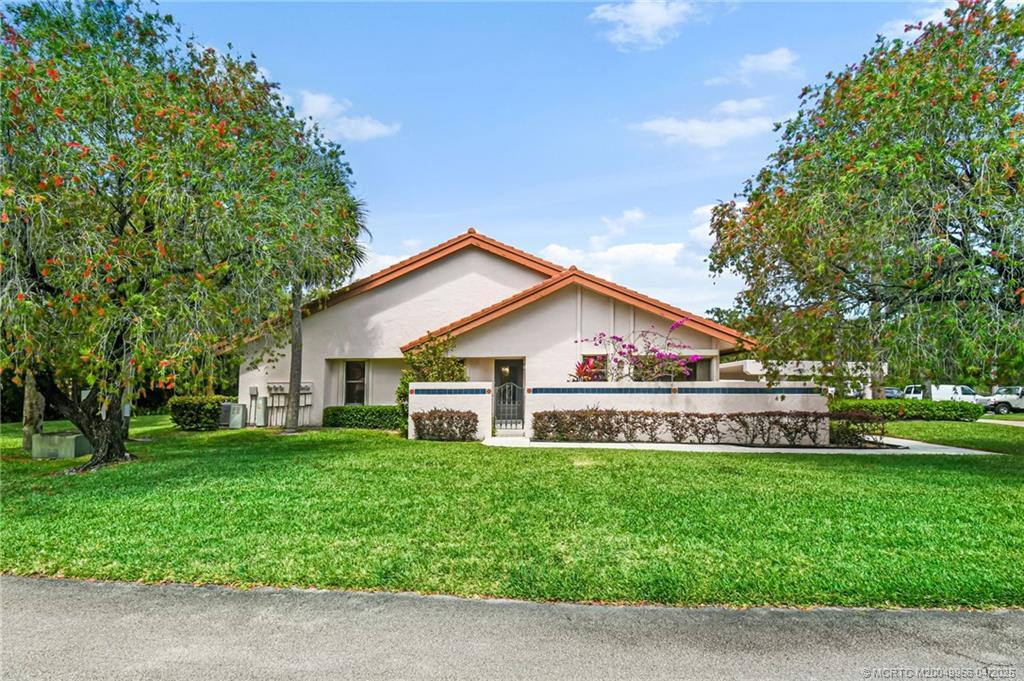 3401 Martinique Trace 101, Stuart