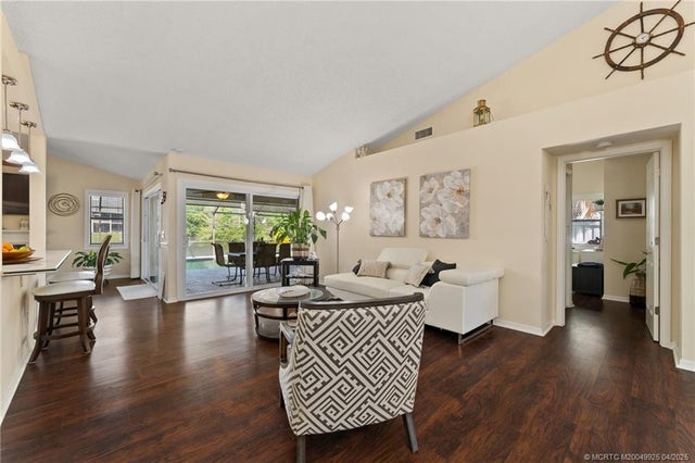 2 of 60 - 2210 20th Avenue, Stuart, 