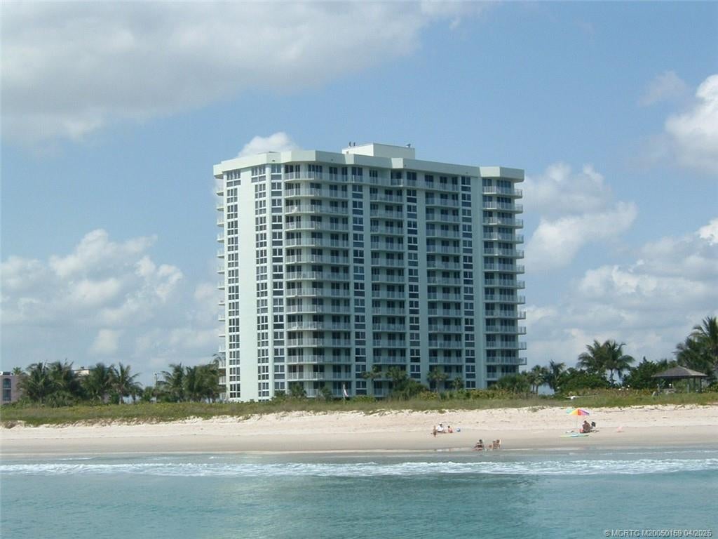 2700 Hwy Highway A1a 506, Hutchinson Island