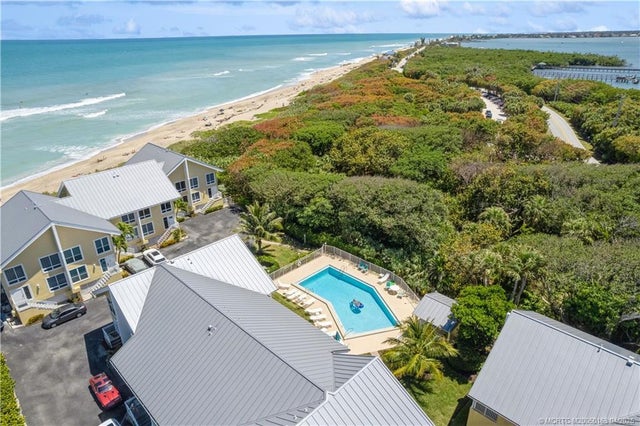 2 of 25 - 245 Ne Macarthur Boulevard #12, Stuart, FL