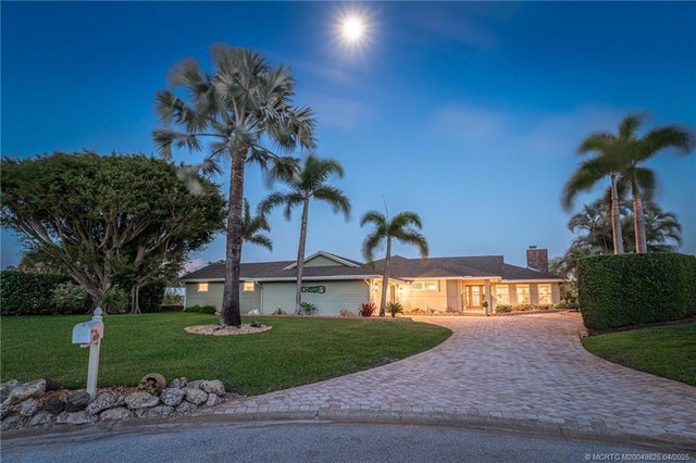 4 of 100 - 4020 Se Whiticar Way, Stuart, FL