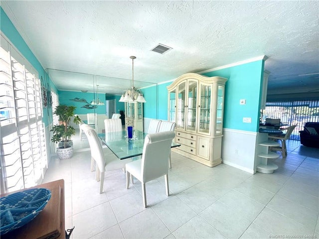 2 of 21 - 880 Se Degan Drive, Port Saint Lucie, FL
