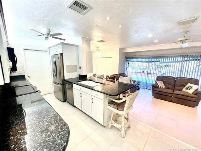 5 of 21 - 880 Se Degan Drive, Port Saint Lucie, FL