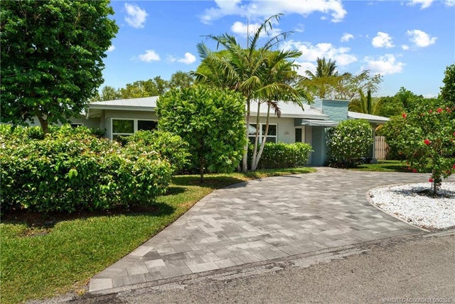 1 of 65 - 206 Se Balboa Avenue, Stuart, FL