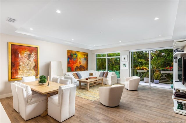 5 of 30 - 41 Seminole Street #208, Stuart, 