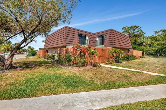 2 of 42 - 6057 Se Riverboat Drive #824, Stuart, FL