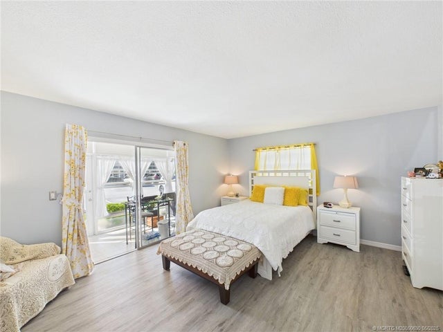 4 of 27 - 96 Spring Lake Drive #105, Vero Beach, FL