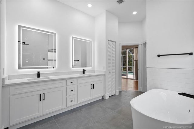 5 of 52 - 7221 Se Seagate Lane, Stuart, FL