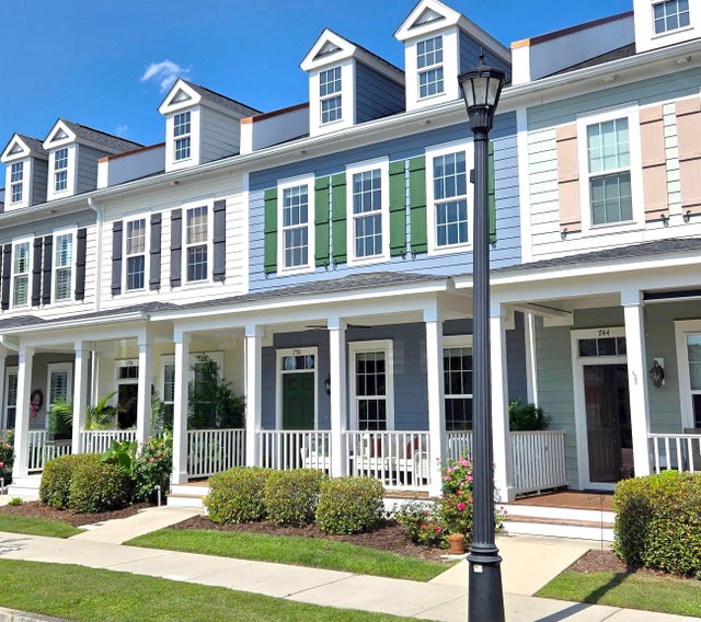 Photo of Listing #2512775