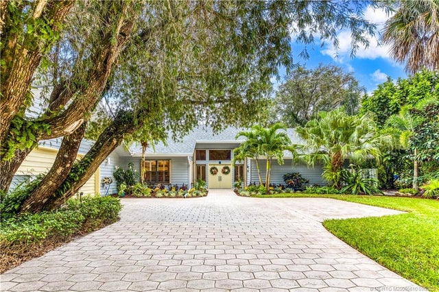 1 of 51 - 8 Kingston Court, Stuart, FL