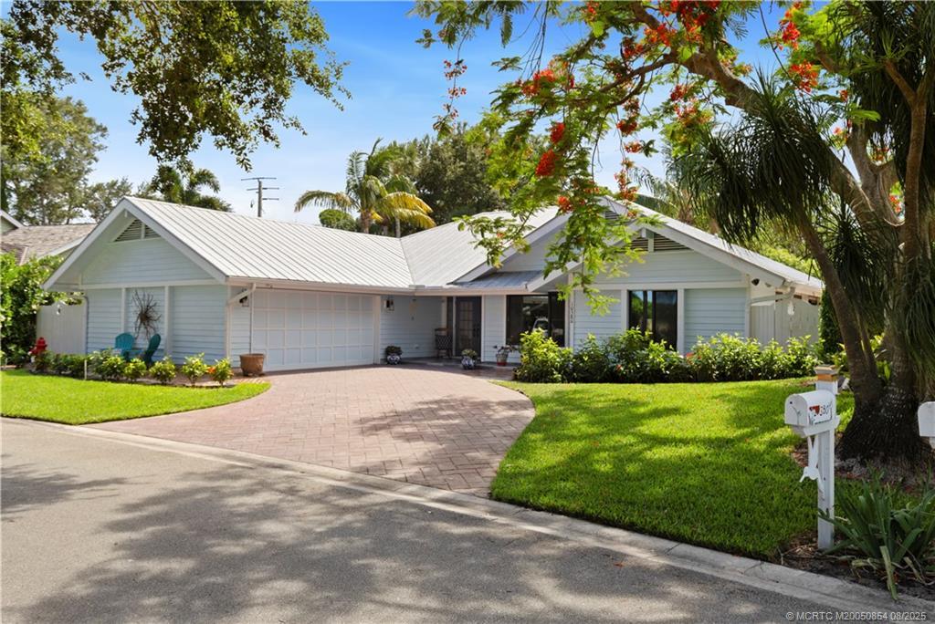 10380 Jupiter Narrows Drive, Hobe Sound