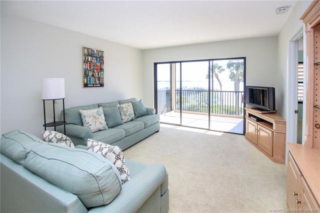 5 of 35 - 4490 Ne Sandpebble Trace #301, Stuart, FL