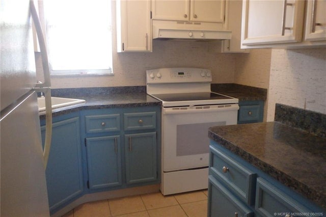 4 of 42 - 1947 Sw Palm City Road #g, Stuart, FL