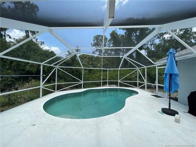 2 of 27 - 707 Se Pin Oak Terrace, Stuart, FL