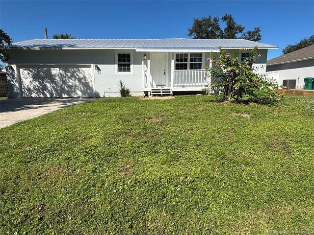 2 of 22 - 795 Rolling Hill Drive, Sebastian, FL