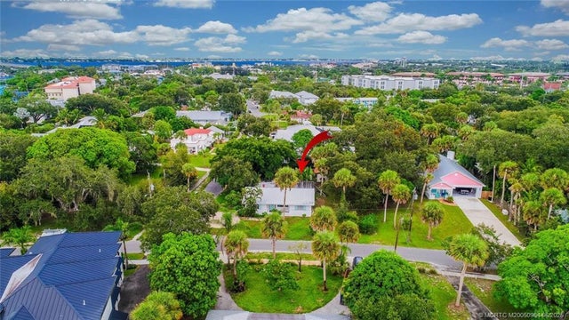 3 of 28 - 817 Sw Saint Lucie Crescent, Stuart, FL