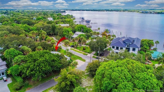 4 of 28 - 817 Sw Saint Lucie Crescent, Stuart, FL