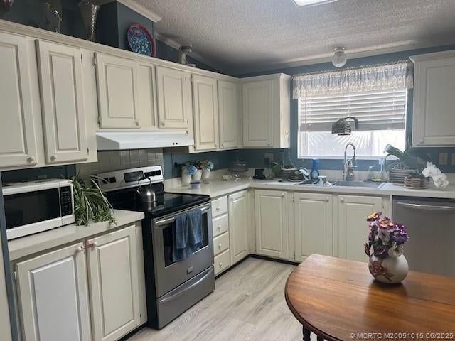 4 of 39 - 924 Sun Acres Lane, Boynton Beach, FL