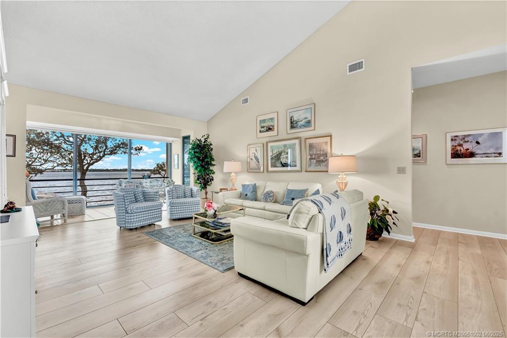 2560 Seagrass Drive 6b, Palm City