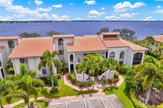 2 of 28 - 2560 Nw Seagrass Drive #6b, Palm City, FL