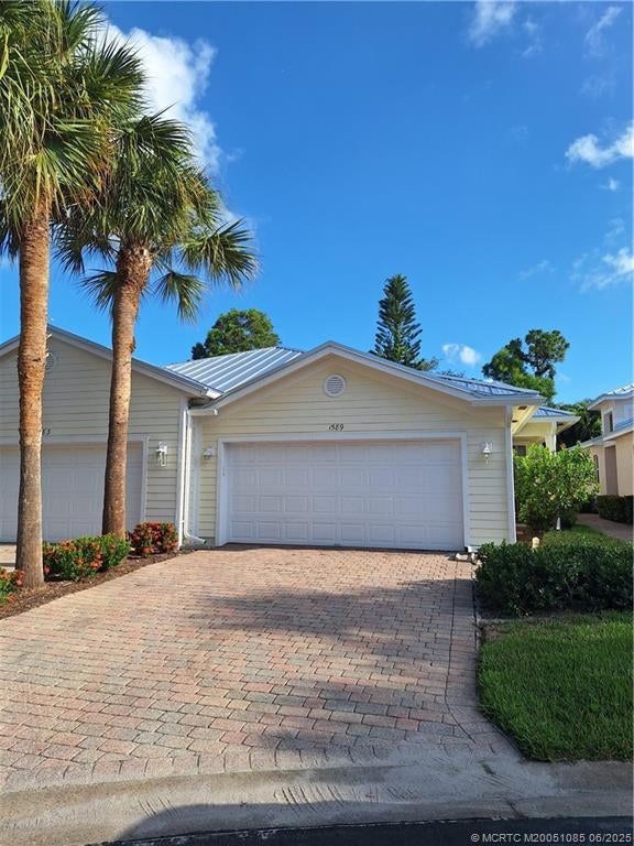 1 of 5 - 1589 Se Tidewater Place, Stuart, FL