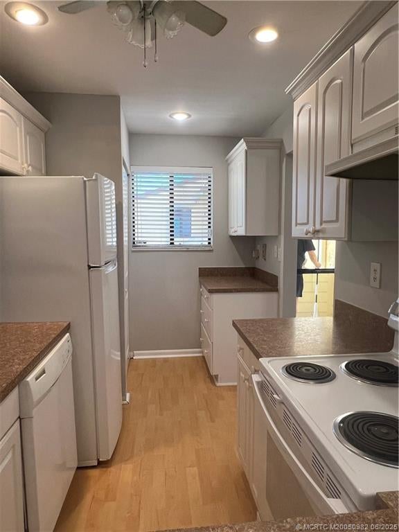 5 of 17 - 5335 Se Miles Grant Road #214, Stuart, FL