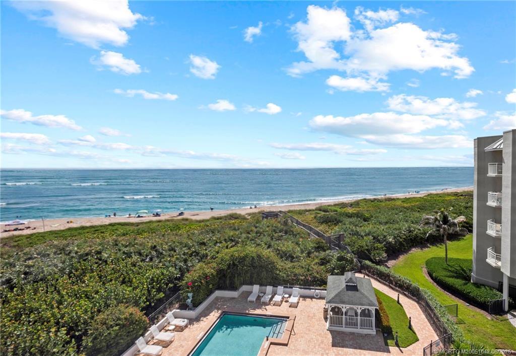 669 Plantation Road 405, Stuart