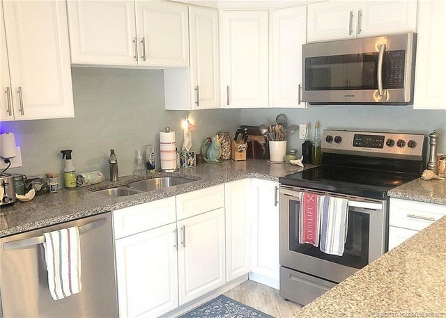 5 of 26 - 3824 Se Jefferson Street, Stuart, FL