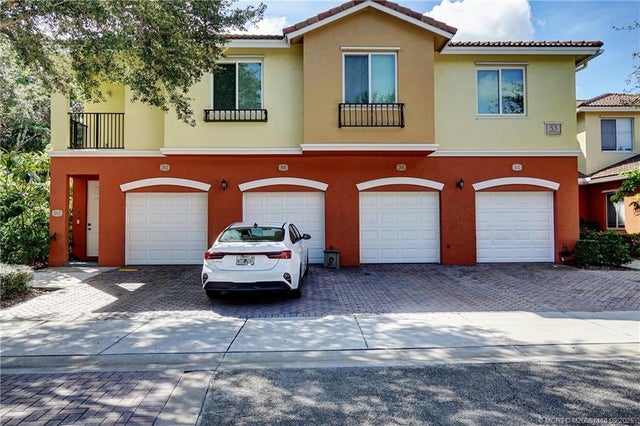 1 of 37 - 53 Se Sedona Circle #201, Stuart, FL