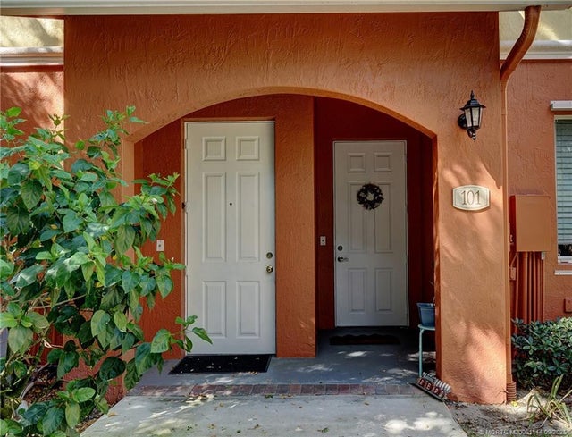 2 of 37 - 53 Se Sedona Circle #201, Stuart, FL