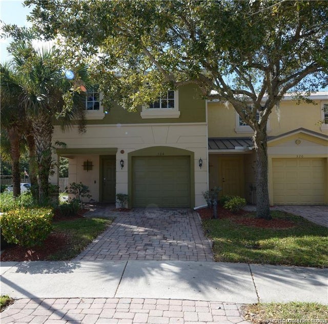 2 of 36 - 324 Se Bloxham Way, Stuart, FL