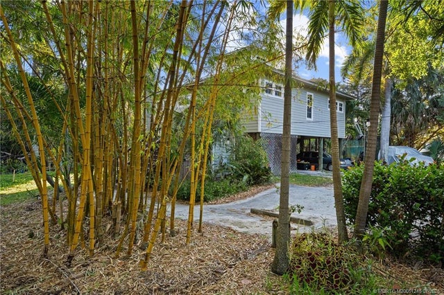 2 of 42 - 201 Sw 6th Street, Stuart, FL