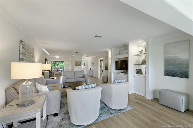 1 of 49 - 4680 Sw Parkgate Boulevard #h, Palm City, FL