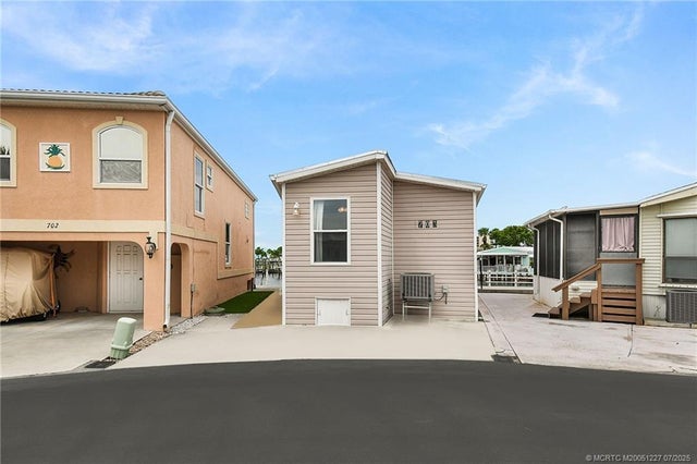 Photo of Listing #M20051227
