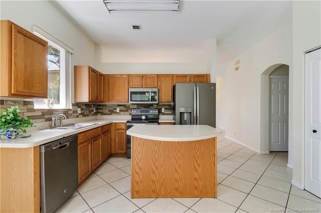 2 of 34 - 4735 Se Winter Haven Court, Stuart, FL