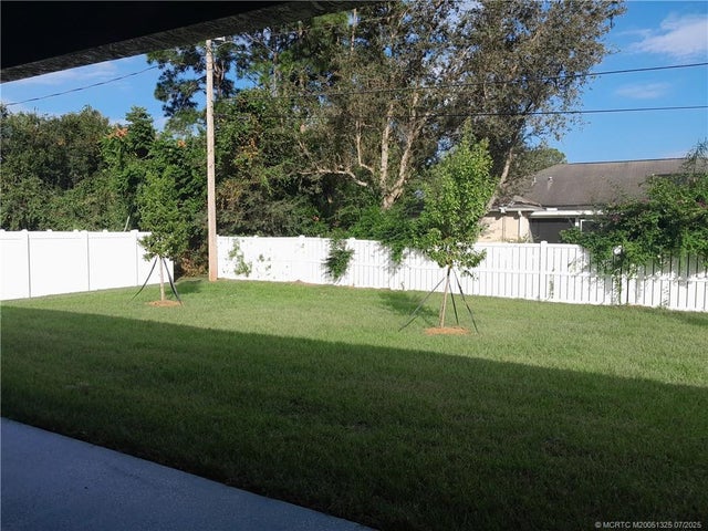 4 of 20 - 1841 Sw Mackenzie Street, Port St Lucie, FL