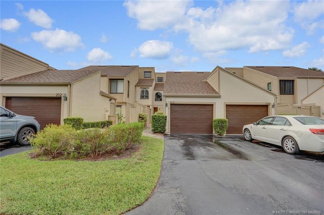 2 of 72 - 1102 Se Mitchell Avenue #203, Port St Lucie, FL